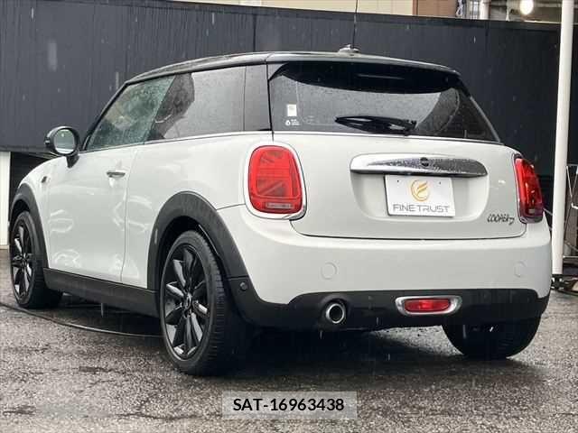 Bmw MINI 2019-05 7392881-18