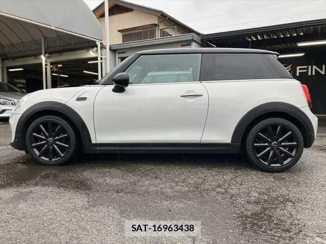 Bmw MINI 2019-05 7392881-19