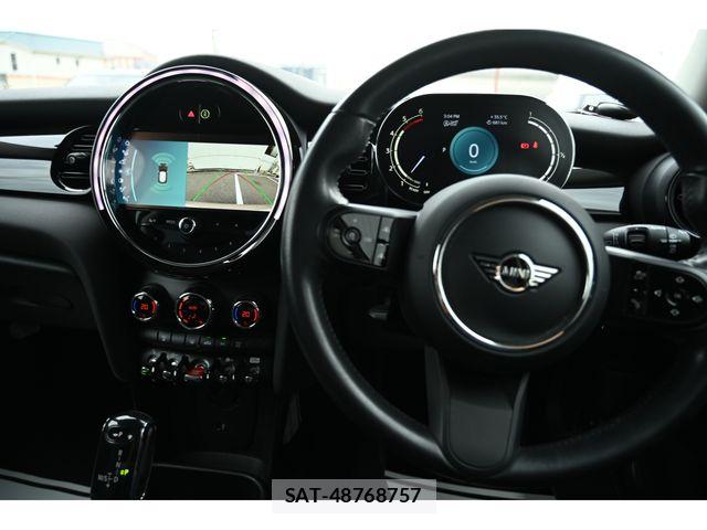 Bmw MINI 2021-07 7618099-25