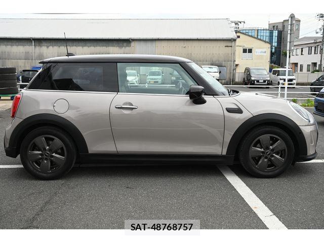 Bmw MINI 2021-07 7618099-3