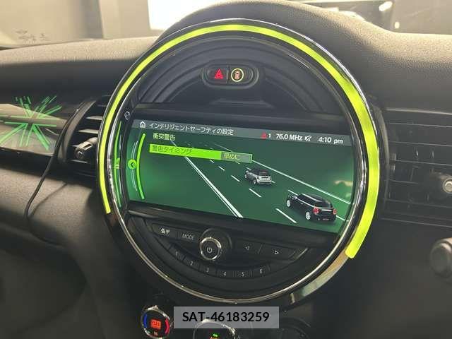 Bmw MINI 2018-06 7725718-8