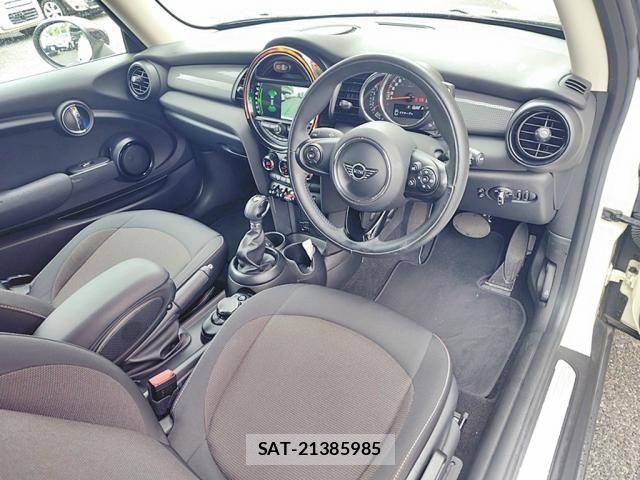 Bmw MINI 2018-01 7877799-15