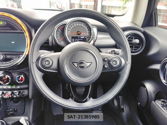 Bmw MINI 2018-01 7877799-17