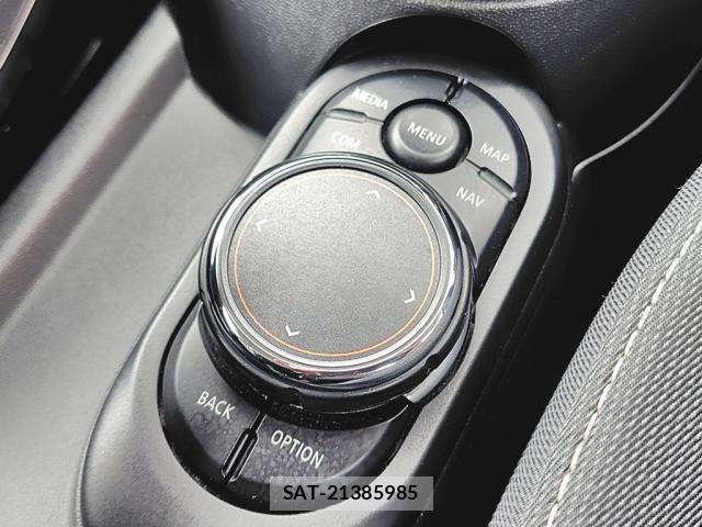 Bmw MINI 2018-01 7877799-23