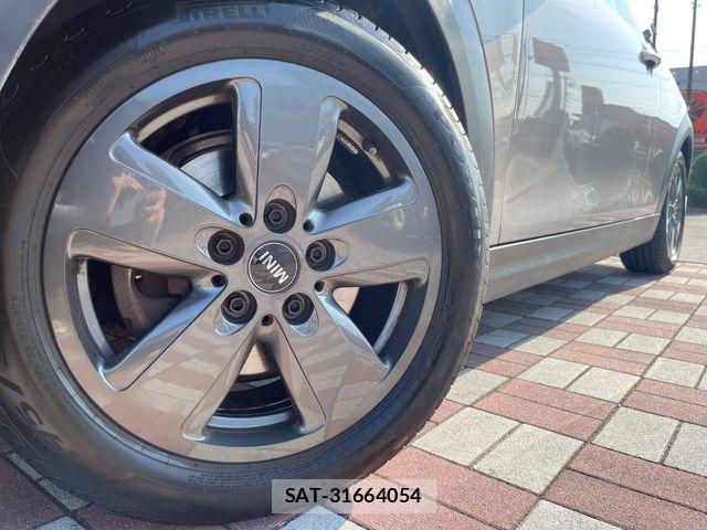 Bmw MINI 2021-10 7962629-11
