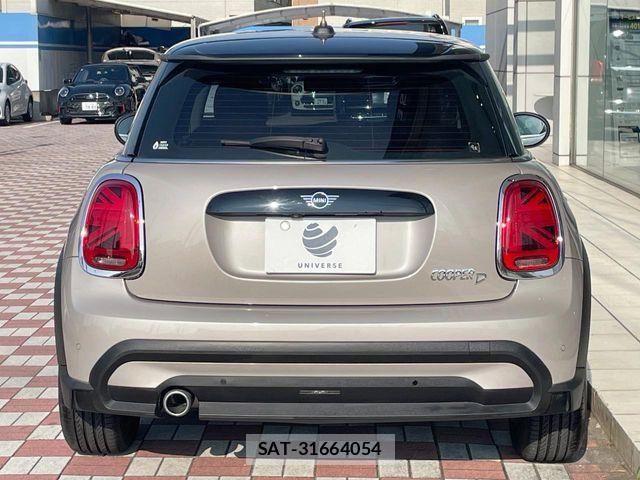 Bmw MINI 2021-10 7962629-13