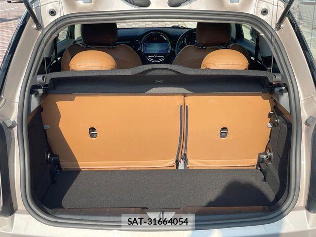 Bmw MINI 2021-10 7962629-19