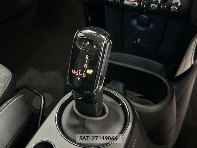 Bmw MINI 2021-11 8131238-9