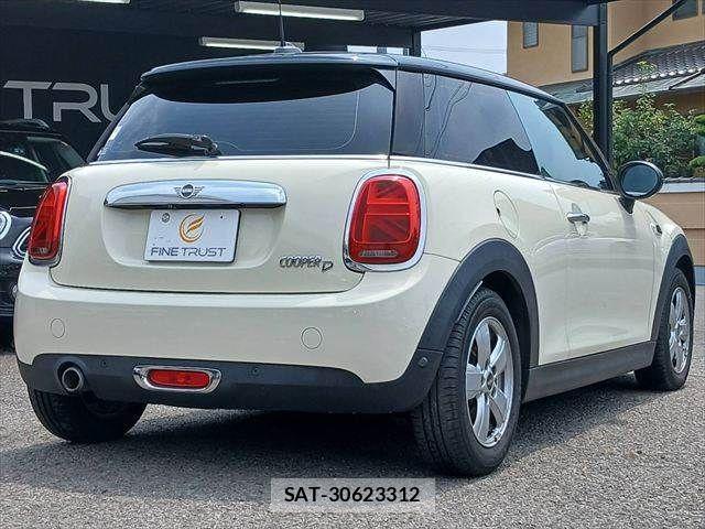 Bmw MINI 2019-12 8336786-16