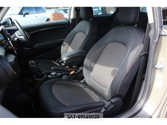 Bmw MINI 2019-06 8660255-14