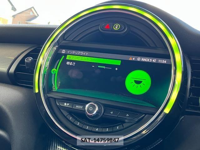 Bmw MINI 2021-05 8660249-25