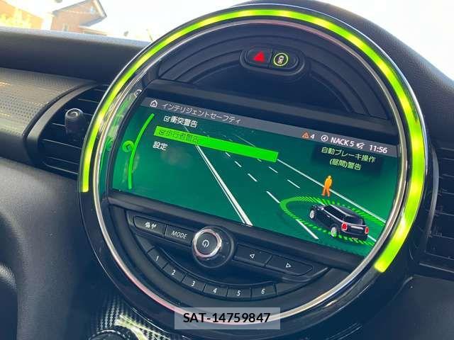 Bmw MINI 2021-05 8660249-28
