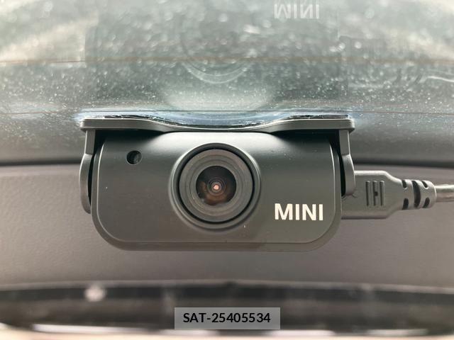 Bmw MINI 2023-01 8830342-21