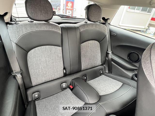 Bmw MINI 2022-02 8830334-11
