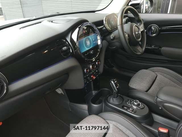 Bmw MINI 2023-10 8871464-7