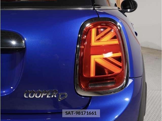 Bmw MINI 2019-09 8883919-24