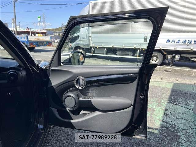 Bmw MINI 2024-04 4422217-11