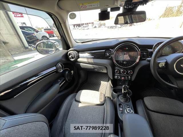 Bmw MINI 2024-04 4422217-24