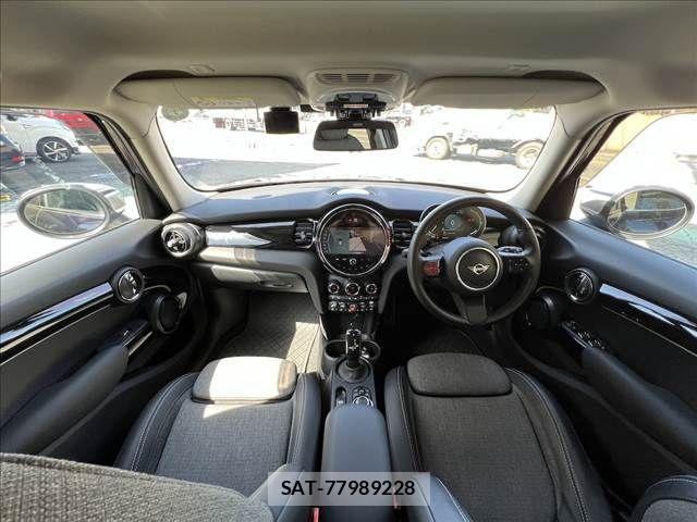 Bmw MINI 2024-04 4422217-25