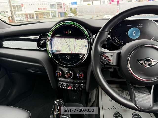 Bmw MINI 2022-04 4639848-18