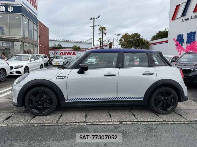 Bmw MINI 2022-04 4639848-1