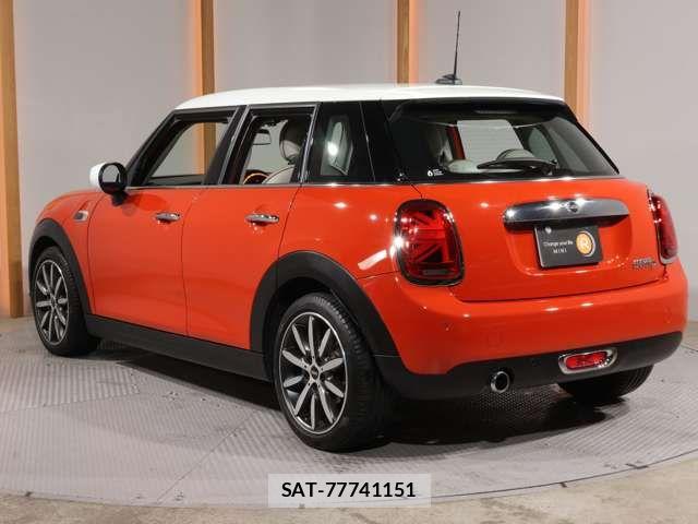 Bmw MINI 2019-11 6013058-9