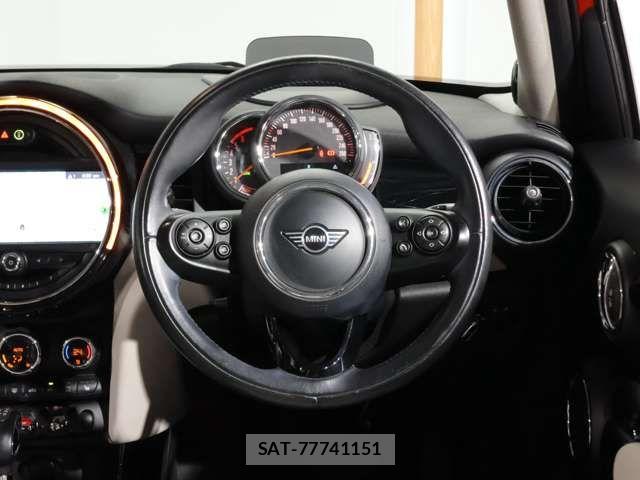 Bmw MINI 2019-11 6013058-16