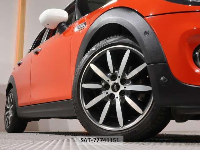Bmw MINI 2019-11 6013058-19