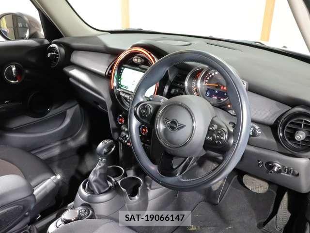 Bmw MINI 2018-08 6245757-15