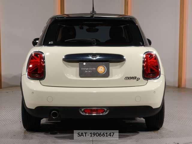 Bmw MINI 2018-08 6245757-8