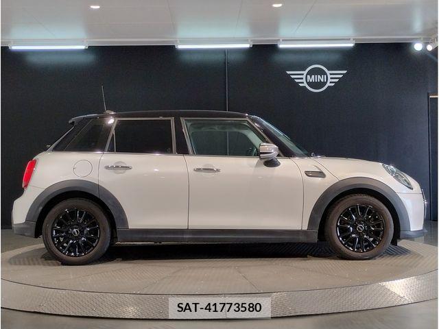 Bmw MINI 2023-04 6672493-7
