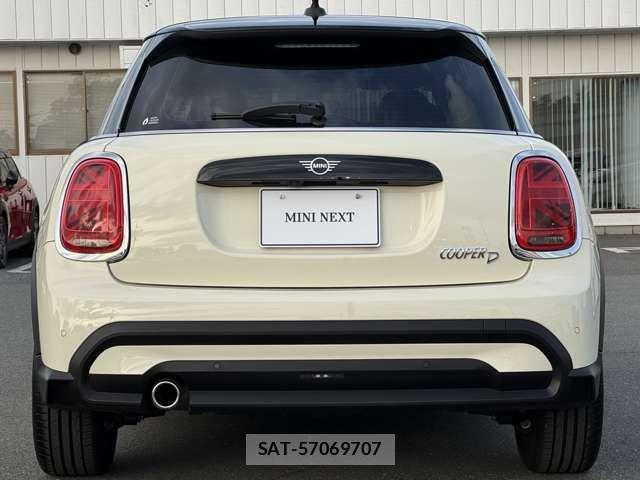 Bmw MINI 2022-07 7328395-9