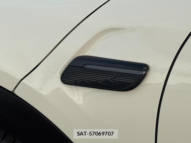 Bmw MINI 2022-07 7328395-12