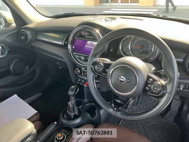 Bmw MINI 2019-10 7328401-6