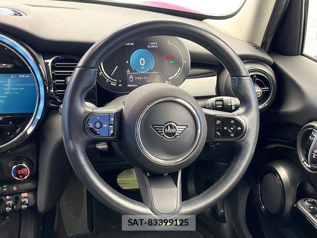 Bmw MINI 2021-09 7358759-8