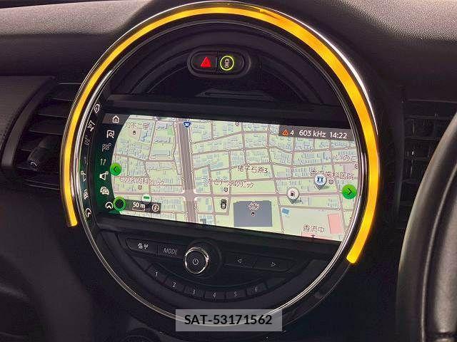 Bmw MINI 2021-03 7358757-3