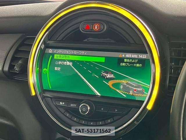 Bmw MINI 2021-03 7358757-5