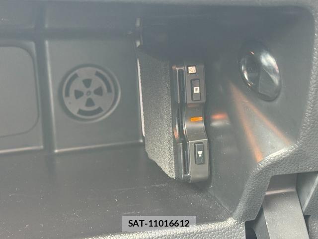 Bmw MINI 2018-06 7725732-26