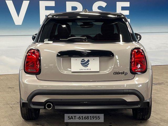 Bmw MINI 2021-11 7962633-15