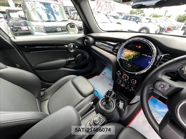 Bmw MINI 2022-04 8036786-18