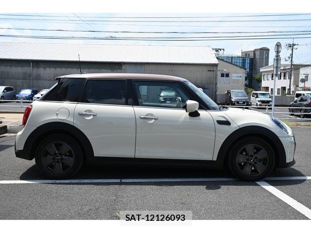 Bmw MINI 2022-07 8074605-3