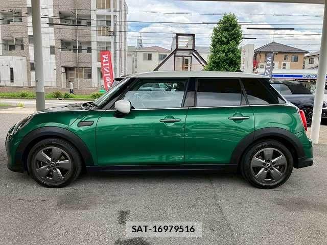Bmw MINI 2021-07 8074607-15