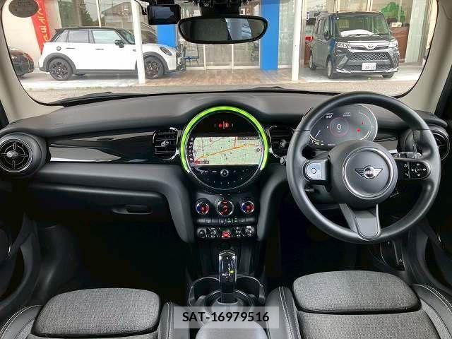 Bmw MINI 2021-07 8074607-2