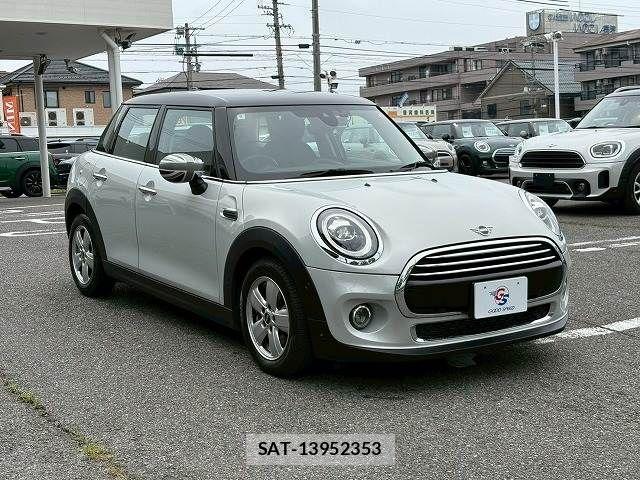 Bmw MINI 2020-09 8074606-10