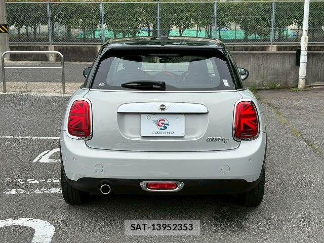 Bmw MINI 2020-09 8074606-13