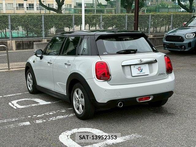 Bmw MINI 2020-09 8074606-14