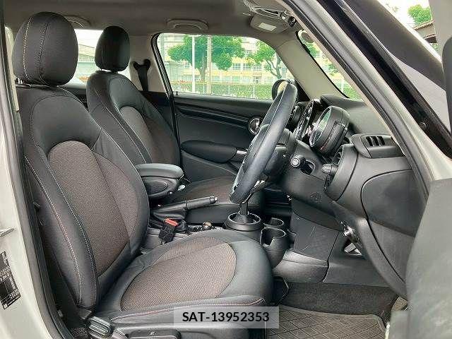 Bmw MINI 2020-09 8074606-16