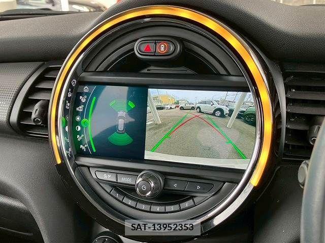 Bmw MINI 2020-09 8074606-4