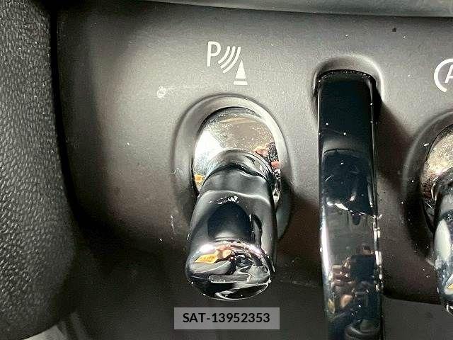 Bmw MINI 2020-09 8074606-6