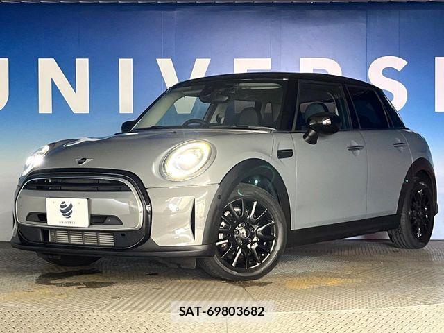 Bmw MINI 2022-04 8074604-13